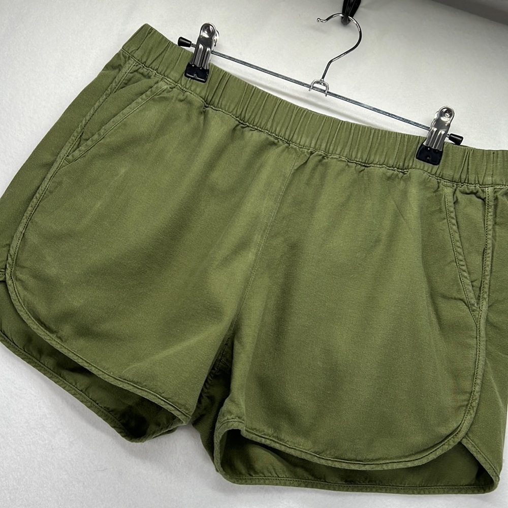 MADEWELL PULL-ON SHORTS W/POCKETS size Medium